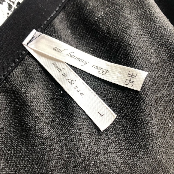 𝅺SOUL Harmony Energy SHE Black white floral‎ abstract design pencil skirt  LG - Picture 5 of 12